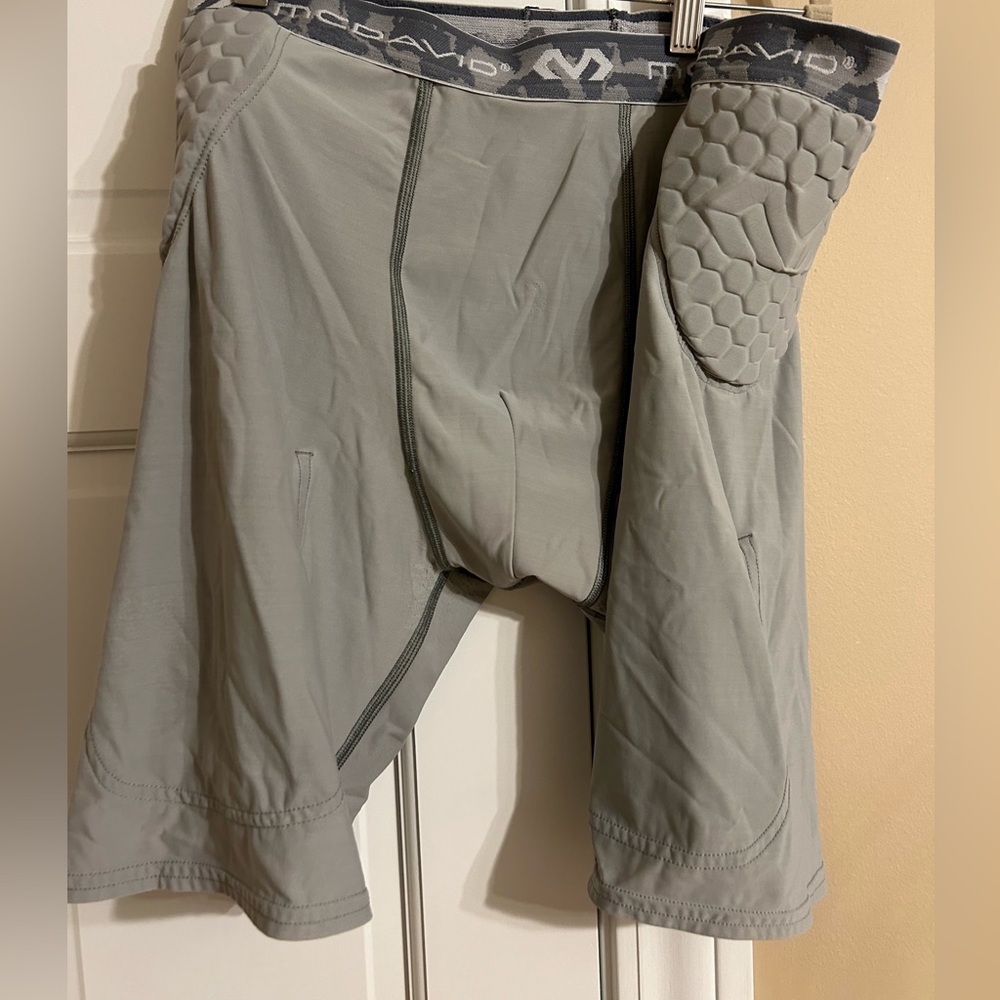 McDavid X-Large men’s football girdle with pads